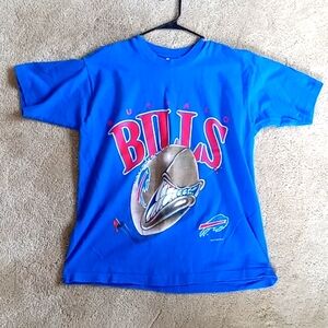 Vintage Buffalo Bills graphic tshirt